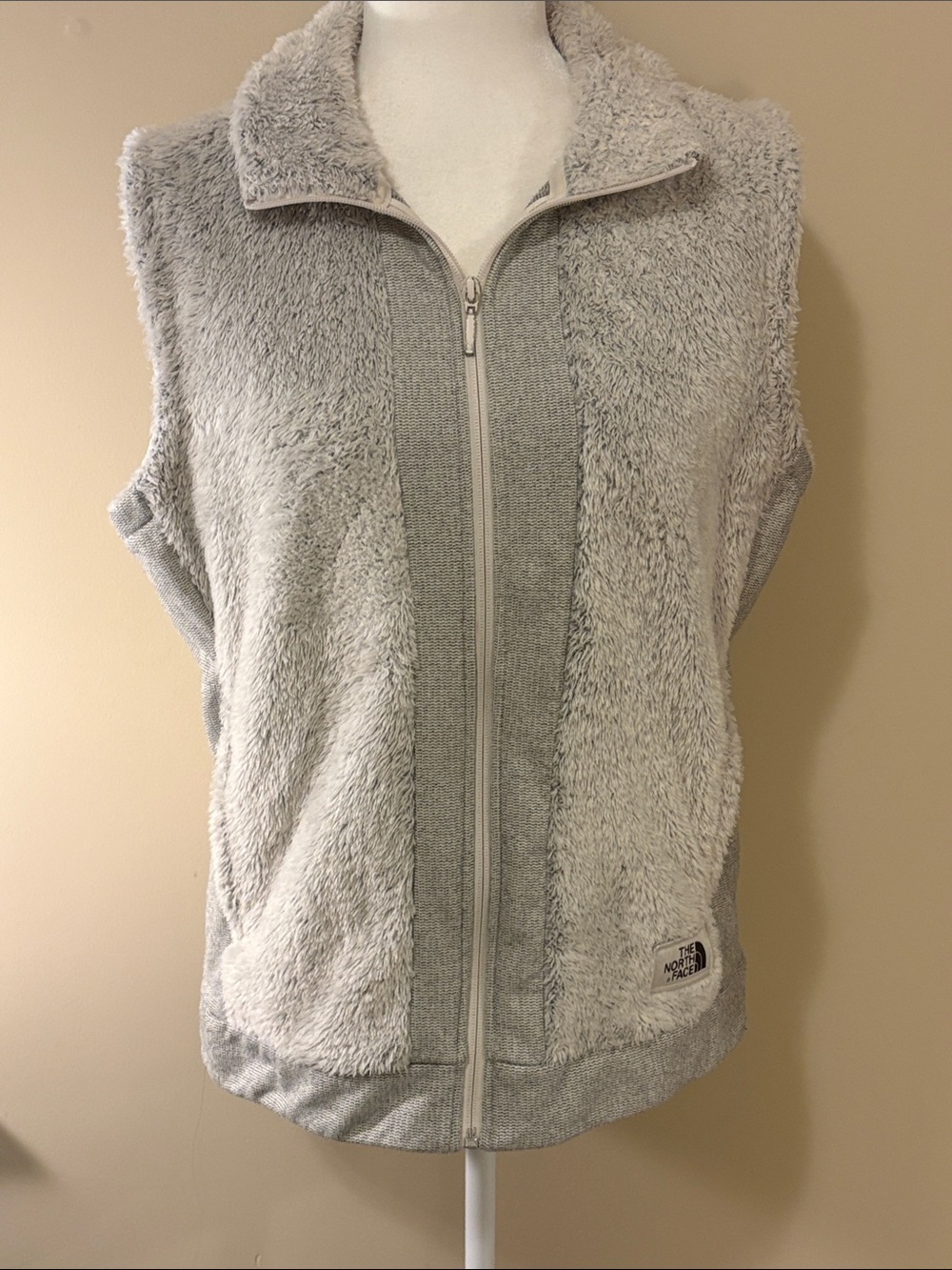 The North Face Light Gray Plush Fleece Zip Vest Size Large